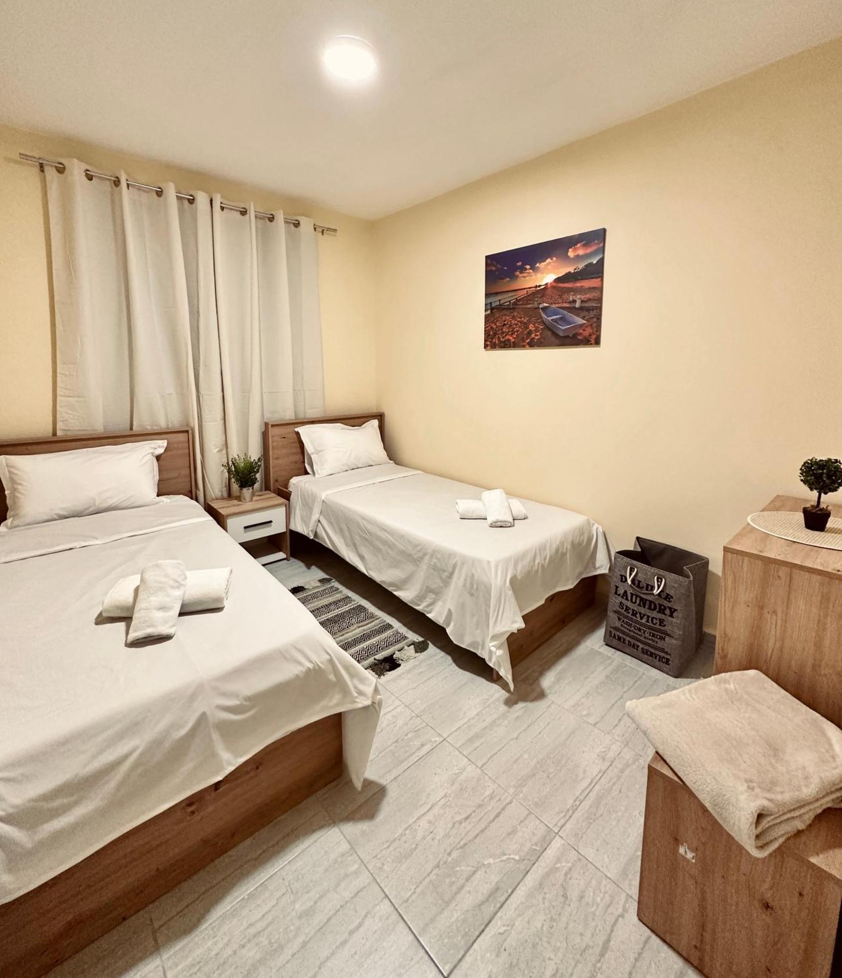 Urban Apartment In Blloku Тирана Экстерьер фото